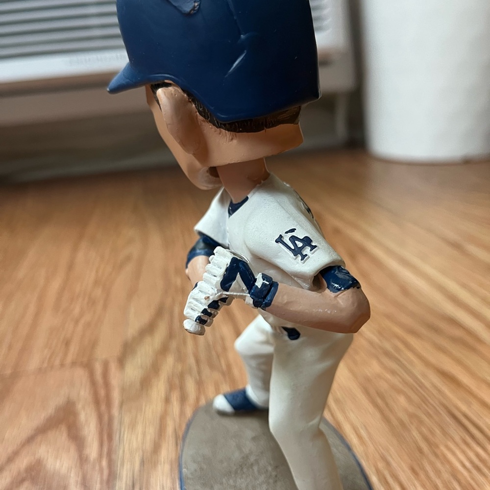 Bobblehead - Picture 9 of 16